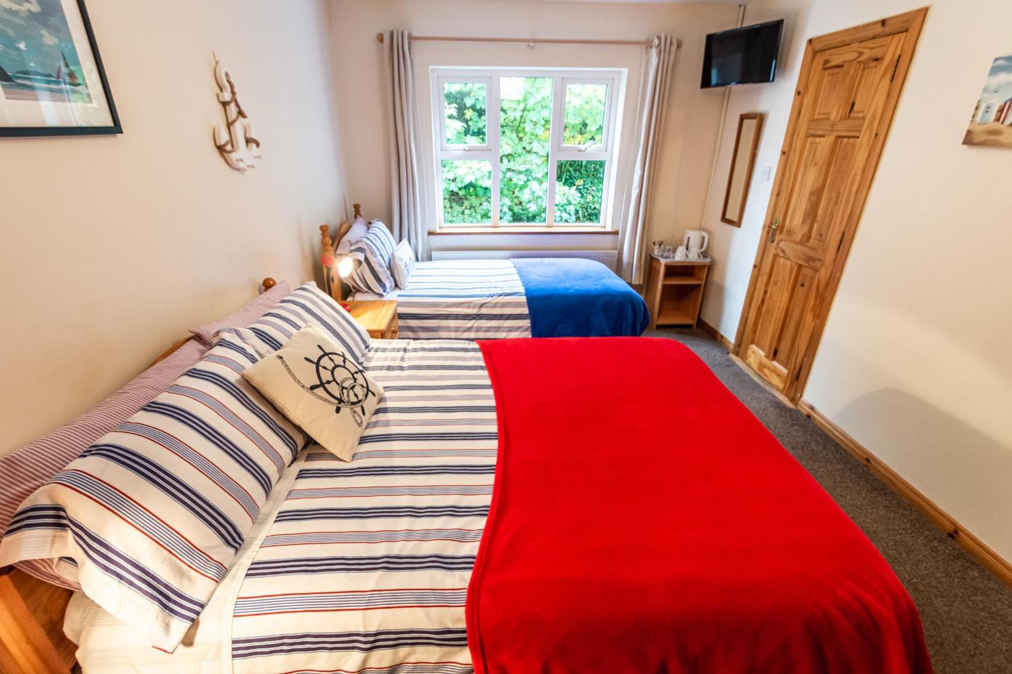 Seawinds Bed And Breakfast Killybegs Zimmer foto